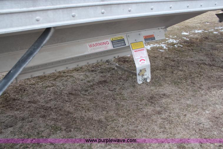 image for item K7167 2011 Timpte double hopper grain trailer