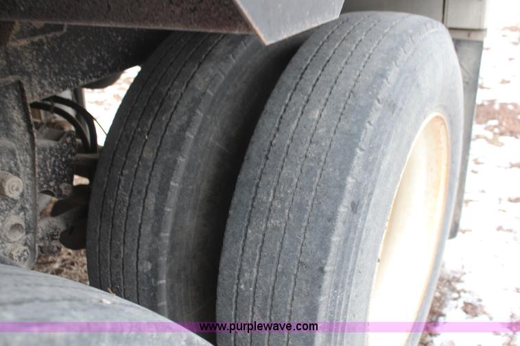 image for item K7169 1999 Timpte double hopper grain trailer