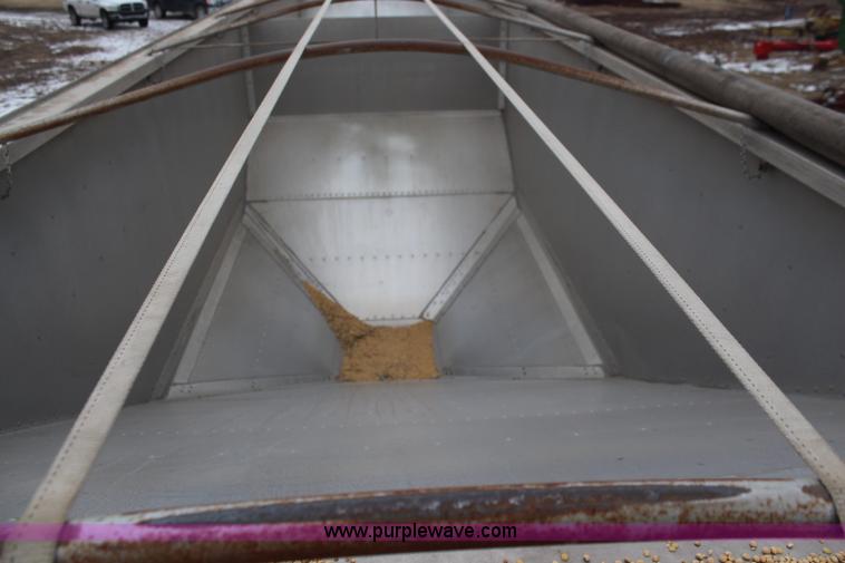 image for item K7169 1999 Timpte double hopper grain trailer