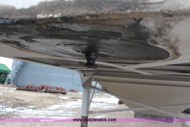 image for item K7170 2001 Jetco double hopper trailer