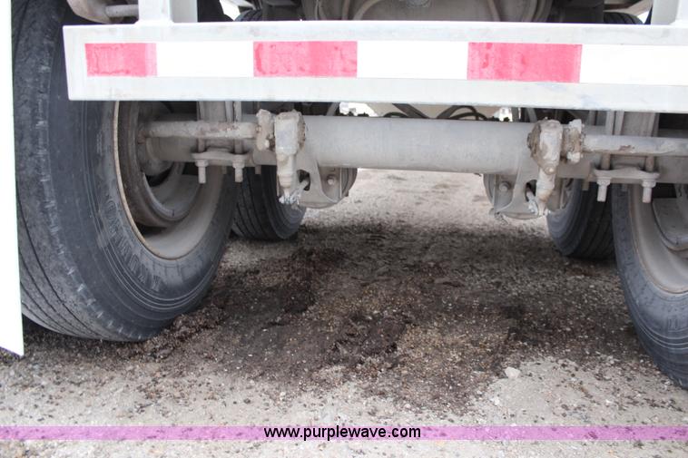 image for item K7170 2001 Jetco double hopper trailer