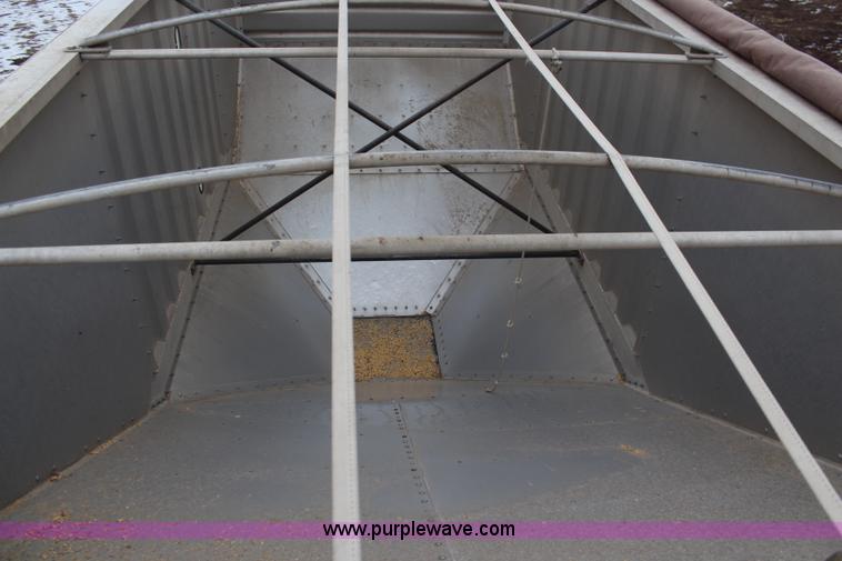 image for item K7170 2001 Jetco double hopper trailer