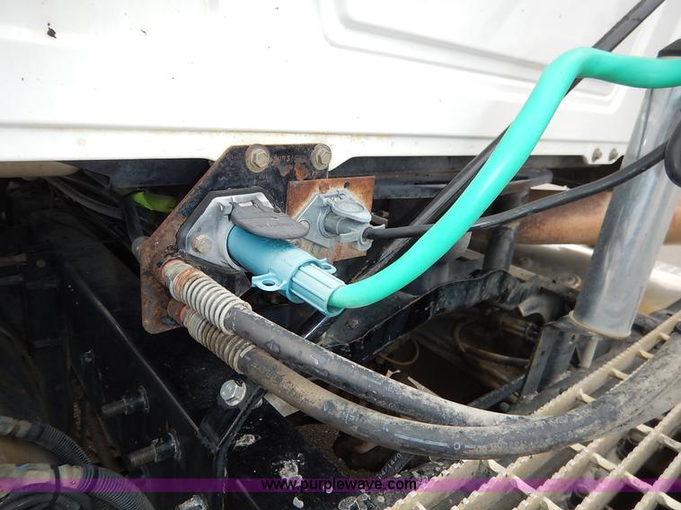 image for item K7320 2004 Mack CH613 semi truck