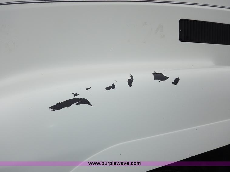 image for item K7320 2004 Mack CH613 semi truck