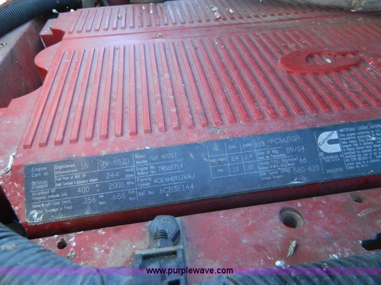 image for item K8011 2005 International 9400i Eagle semi truck