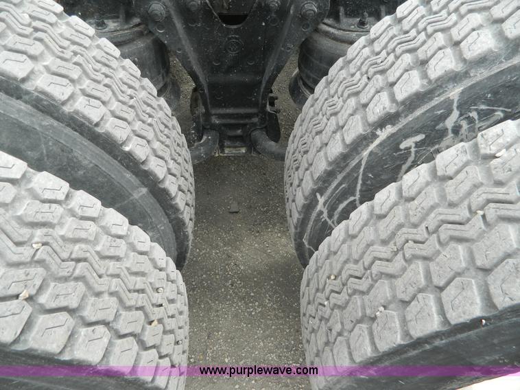 image for item K8014 2000 Kenworth W900L semi truck