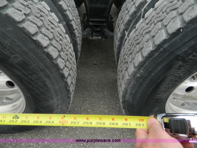 image for item K8014 2000 Kenworth W900L semi truck