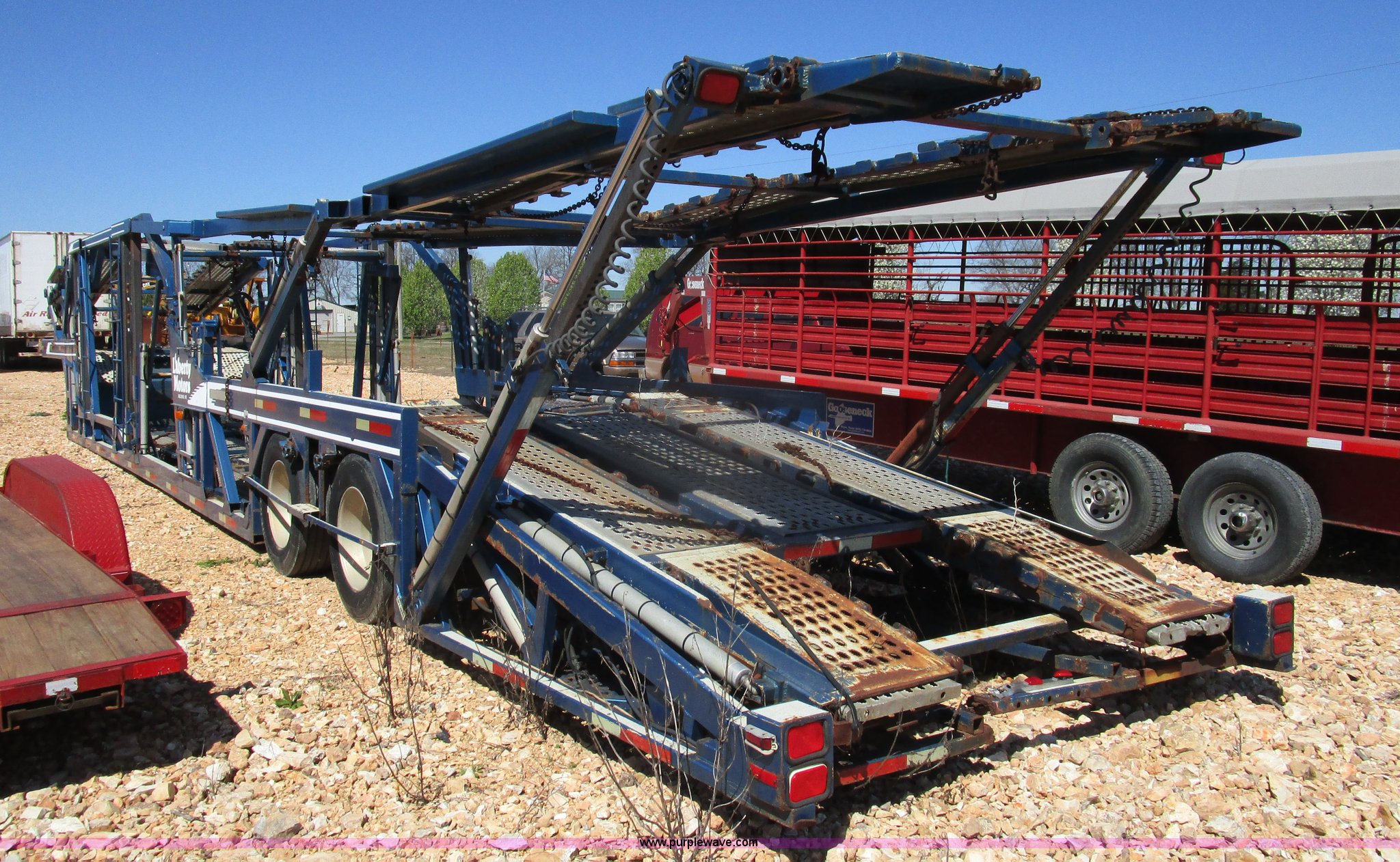 2000 Cottrell car carrier trailer in Pryor, OK Item D2396 sold