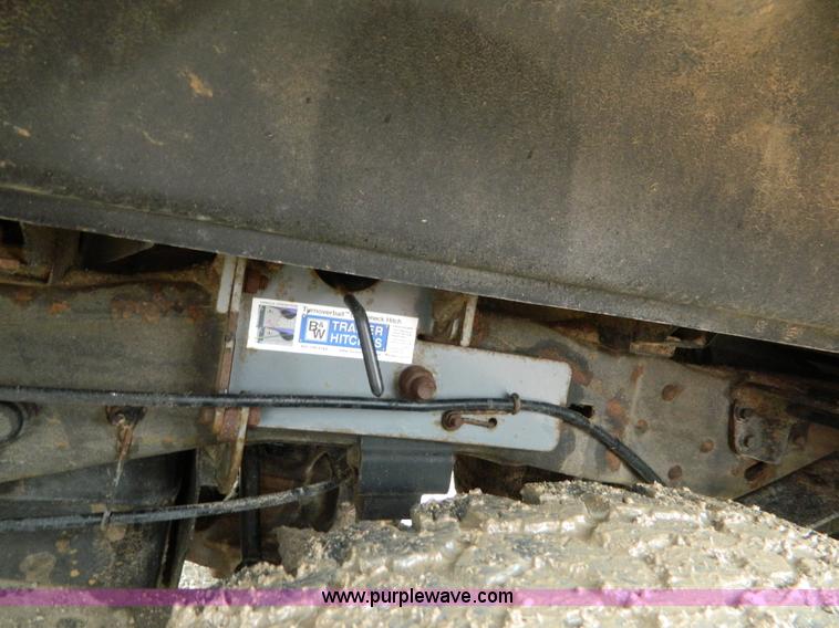 image for item AQ9269 2004 Ford F250 Super Duty Crew Cab pickup truck