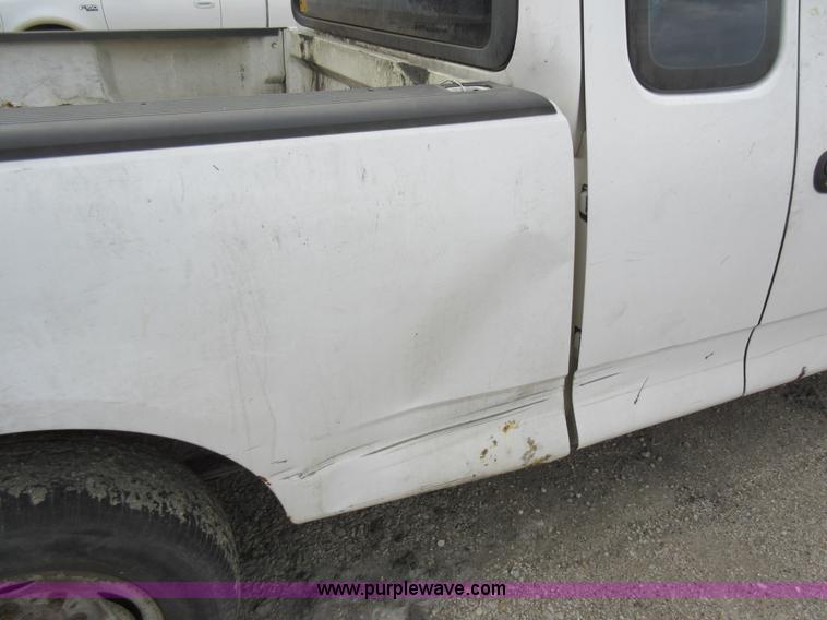 image for item AX9470 2001 Ford F150 SuperCab pickup truck
