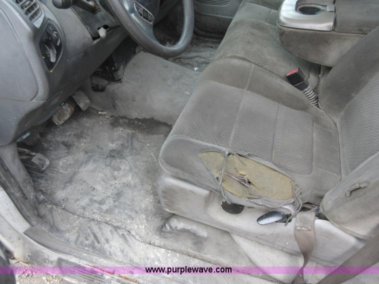 image for item AX9470 2001 Ford F150 SuperCab pickup truck