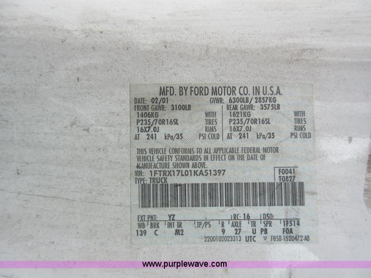 image for item AX9470 2001 Ford F150 SuperCab pickup truck