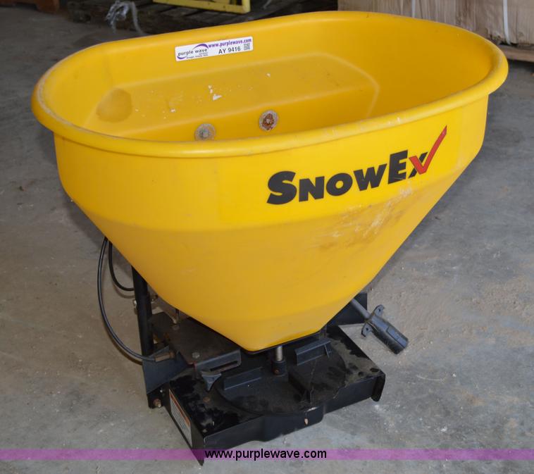 Snow Ex salt spreader in Oak Grove, MO Item AY9416 sold Purple Wave