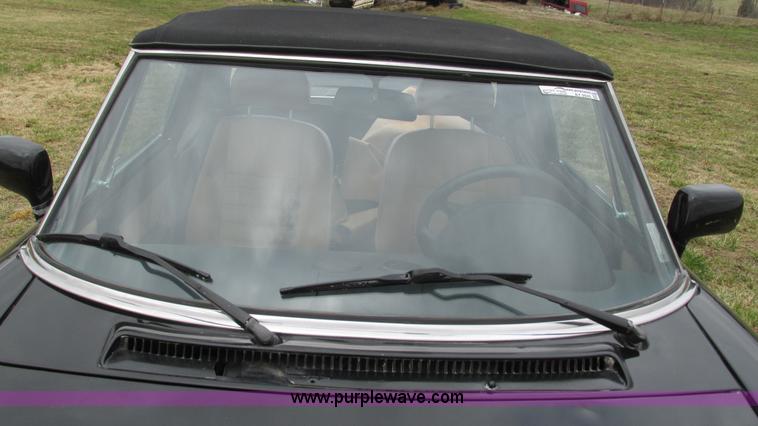 image for item AY9940 1992 Alfa Romeo Spider Veloce convertible