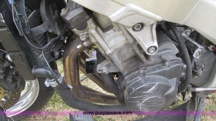 image for item AY9941 1996 Honda CBR900RR motorcycle