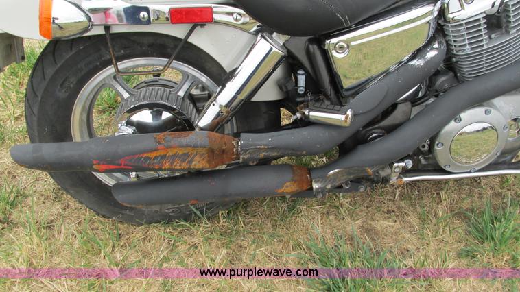 image for item AY9943 1997 Honda Shadow VT1100C motorcycle