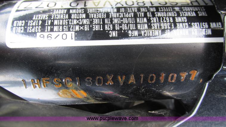 image for item AY9943 1997 Honda Shadow VT1100C motorcycle