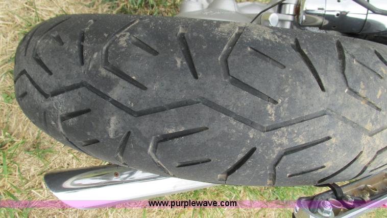 image for item AY9944 1995 Honda Shadow VT1100C motorcycle