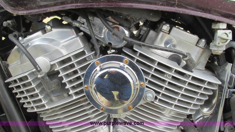 image for item AY9944 1995 Honda Shadow VT1100C motorcycle