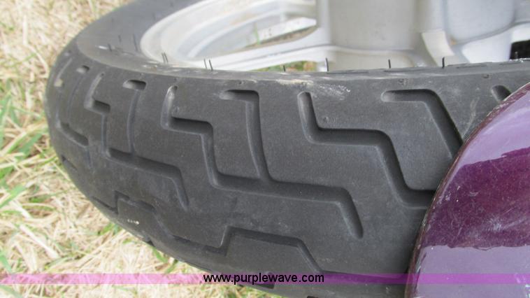 image for item AY9944 1995 Honda Shadow VT1100C motorcycle