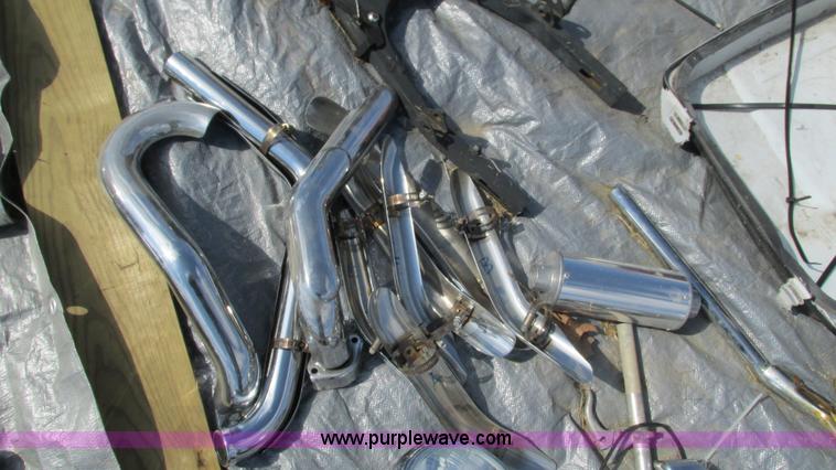 image for item AY9947 Assorted motorcycle parts