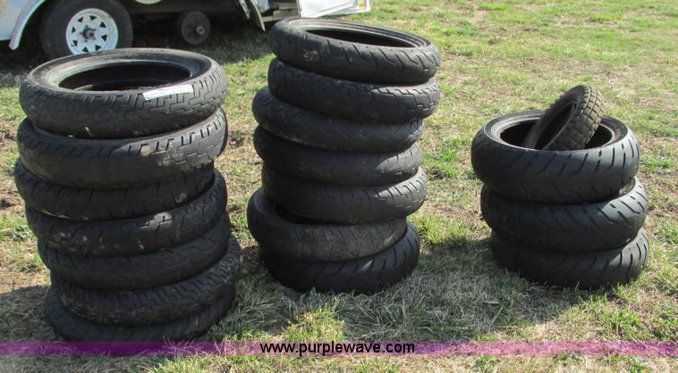 image for item AY9953 (18) motorcycle tires