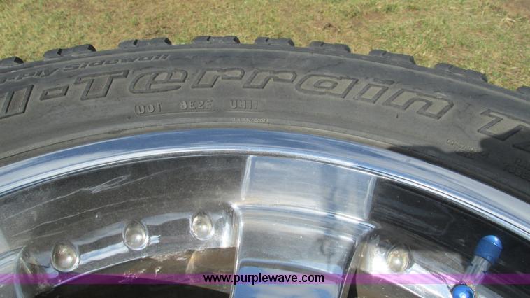 image for item AY9954 Assorted tires and wheels