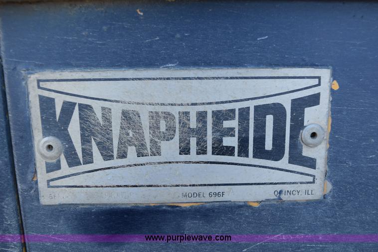 image for item BA9904 1994 Ford F250 XL utility truck