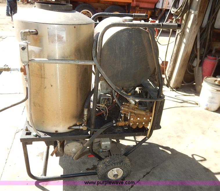 image for item BO9453 Hi-Flo steam pressure washer