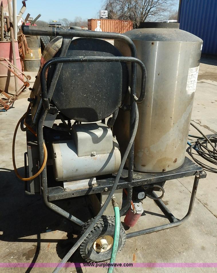 image for item BO9453 Hi-Flo steam pressure washer