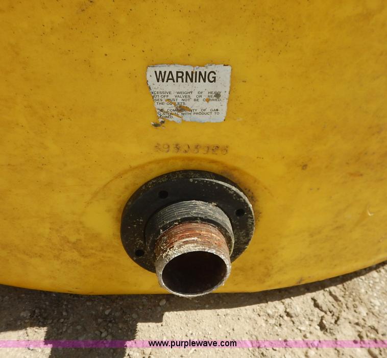 image for item BO9455 3,000 gallon poly tank