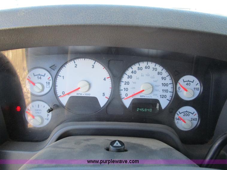 image for item D2327 2006 Dodge Ram 2500 pickup truck
