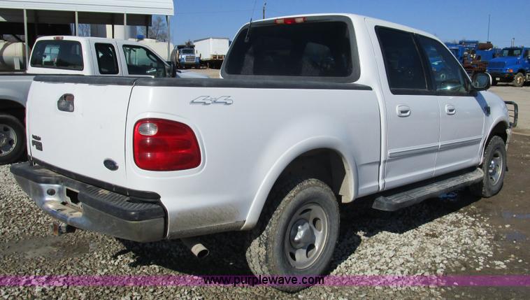 image for item D2328 2001 Ford F150 XLT pickup truck