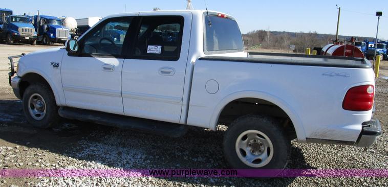 image for item D2328 2001 Ford F150 XLT pickup truck