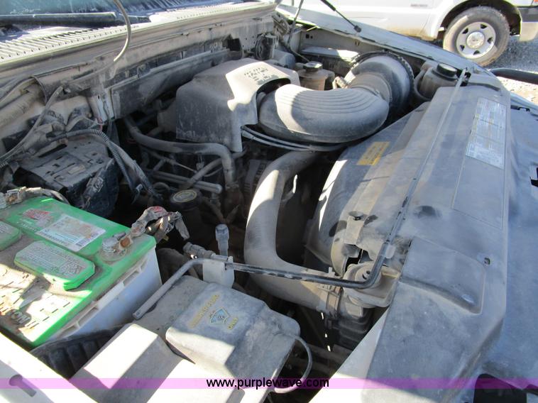 image for item D2328 2001 Ford F150 XLT pickup truck