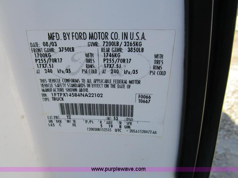 image for item D2329 2004 Ford F150 XLT pickup truck