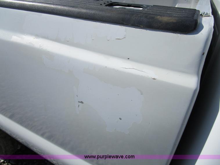 image for item D2331 2007 Ford F250 XL pickup truck