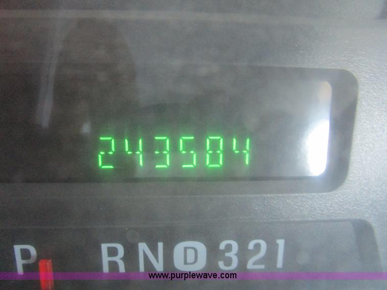 image for item D2331 2007 Ford F250 XL pickup truck