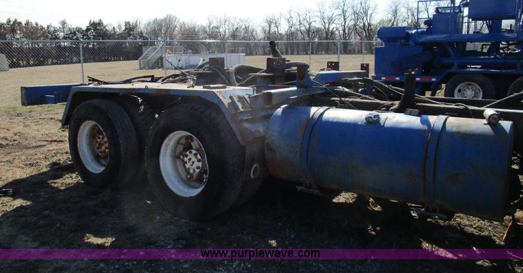 image for item D2351 1980 Kenworth K100 semi truck