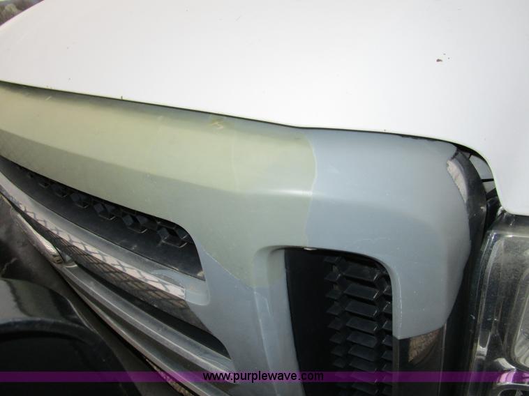 image for item D2393 2006 Ford F250 Super Duty XLT pickup truck