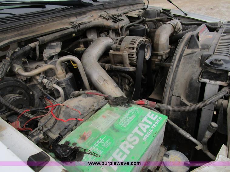 image for item D2393 2006 Ford F250 Super Duty XLT pickup truck