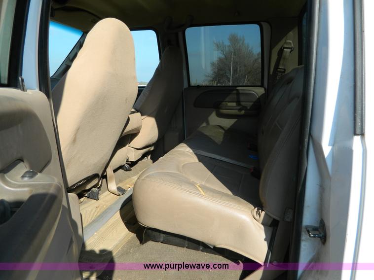 image for item D6120 1999 Ford F350 pickup truck