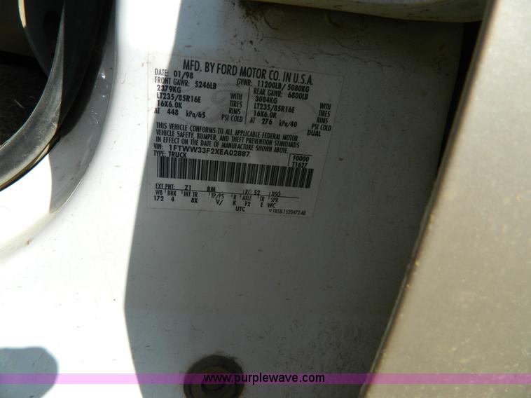 image for item D6120 1999 Ford F350 pickup truck