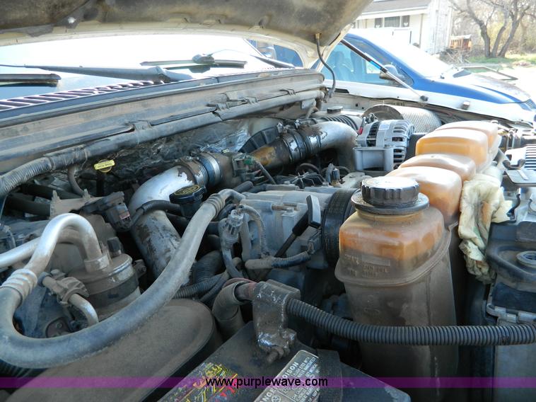 image for item D6120 1999 Ford F350 pickup truck