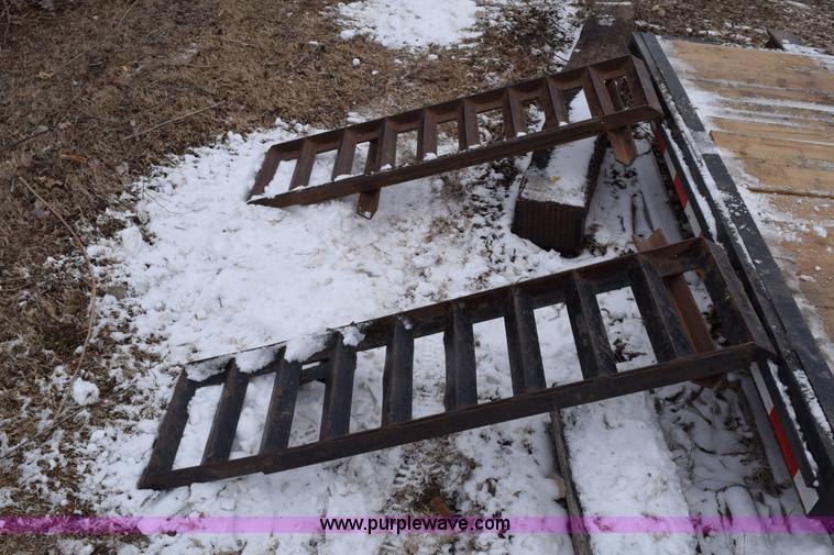 image for item E6226 1998 Homemade flatbed trailer