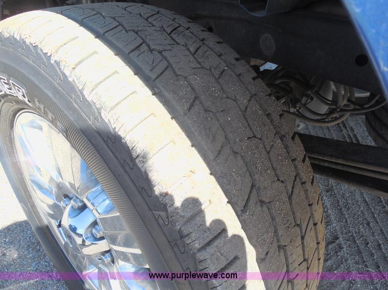 image for item E6309 2011 Ford F150 SuperCrew pickup truck