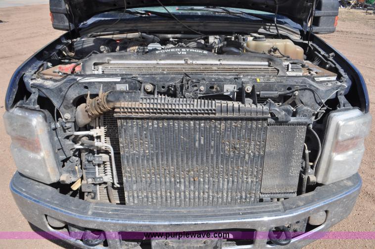 image for item F2305 2008 Ford F250 Super Duty XLT Crew Cab pickup truck