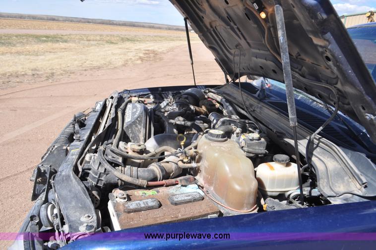 image for item F2305 2008 Ford F250 Super Duty XLT Crew Cab pickup truck