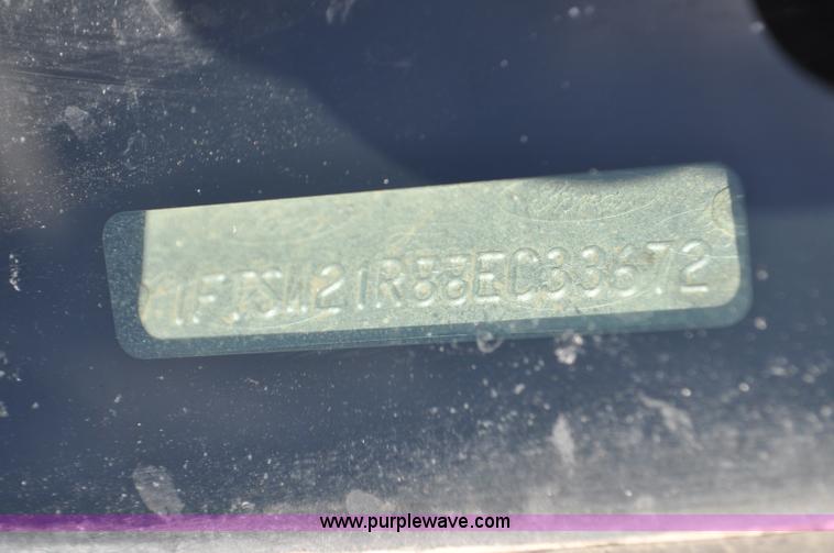 image for item F2305 2008 Ford F250 Super Duty XLT Crew Cab pickup truck