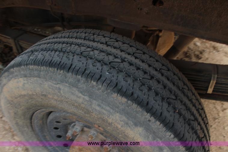 image for item F7551 2005 Chevrolet Silverado 2500HD Ext. Cab utility truck